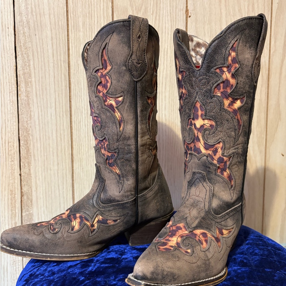 Laredo leopard cowgirl Boots